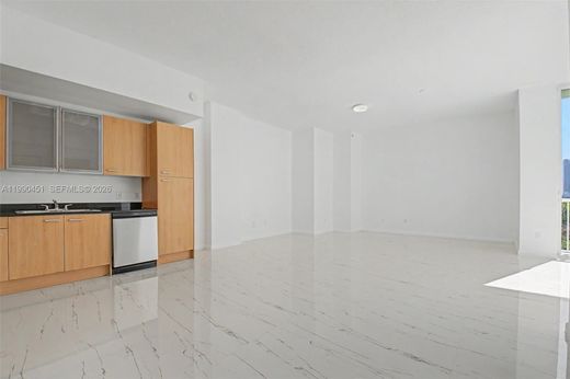 Residential complexes in Miami, Miami-Dade
