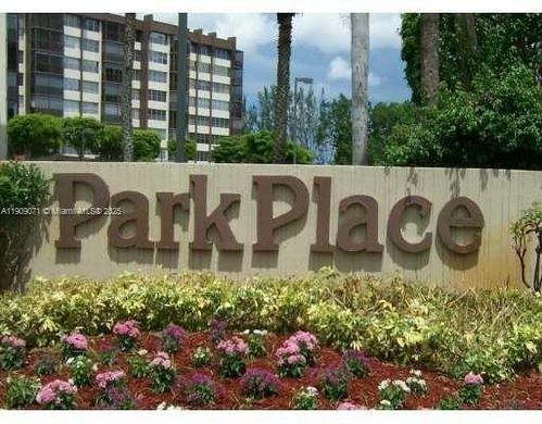 Pembroke Pines, Broward Countyのアパートメント・コンプレックス