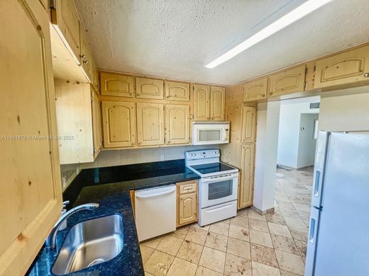 Appartementencomplex in North Miami Beach, Miami-Dade County