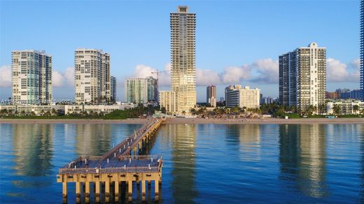 Complexes résidentiels à Sunny Isles Beach, Comté de Miami-Dade
