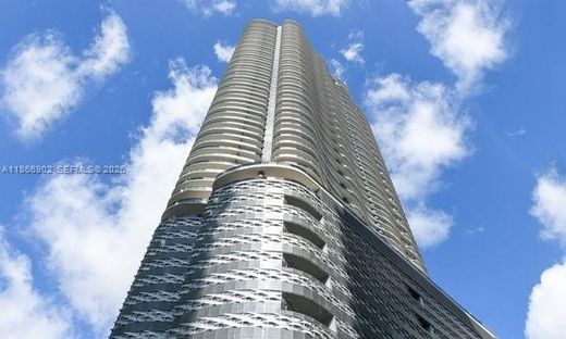 Residential complexes in Miami, Miami-Dade