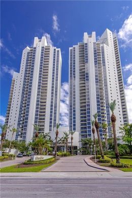 Villa in Sunny Isles Beach, Miami-Dade