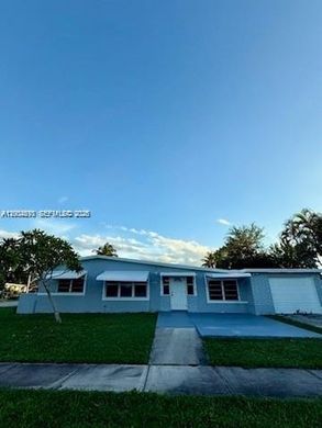 Villa - West Park, Broward County