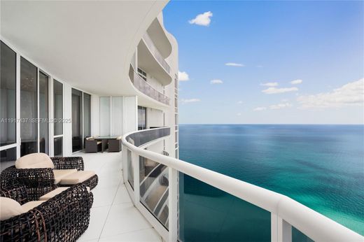 Жилой комплекс, Sunny Isles Beach, Miami-Dade County