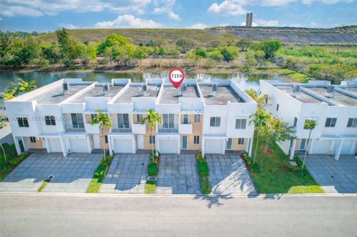 Şehir evi  Doral, Miami-Dade County