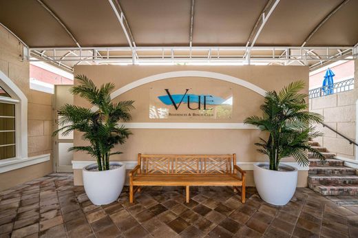 Residential complexes in Fort Lauderdale, Broward County