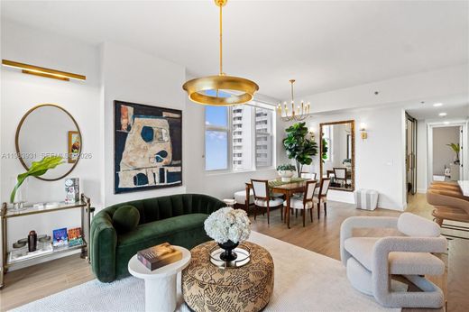 Residential complexes in Coral Gables, Miami-Dade