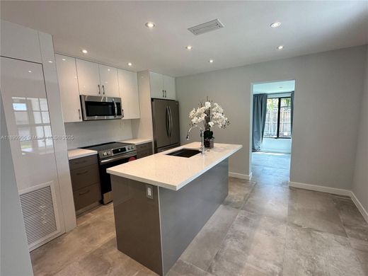 ‏וילה ב  מיאמי, Miami-Dade County