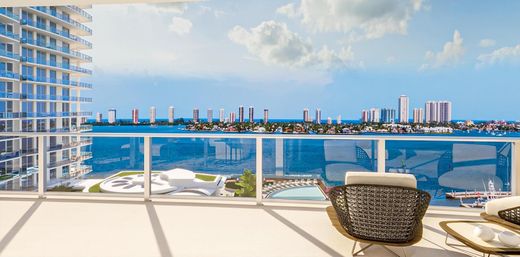 Residential complexes in Lake Park, Palm Beach