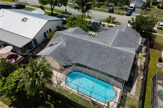 Villa in Lauderhill, Broward County