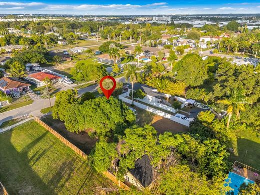 Florida City, Miami-Dade Countyのアパートメント・コンプレックス