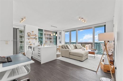 ‏בניין ב  מיאמי, Miami-Dade County