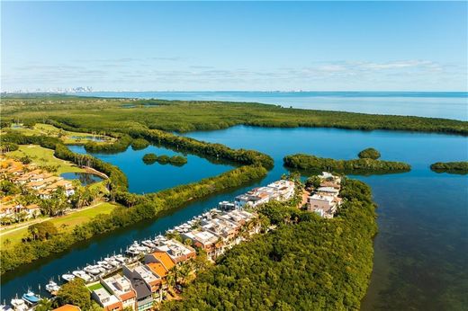 تاون هاوس ﻓﻲ Palmetto Bay, Miami-Dade County