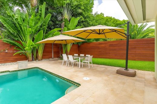 ﻓﻴﻼ ﻓﻲ ميامي، فلوريدا, Miami-Dade County