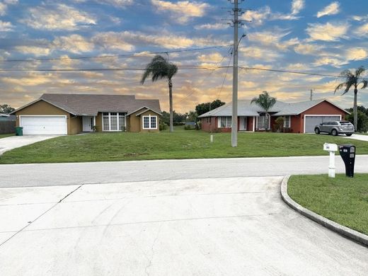 Villa in Port Saint Lucie, Saint Lucie County