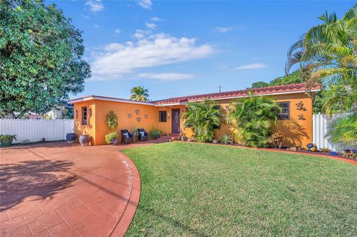 ‏וילה ב  Hialeah, Miami-Dade County