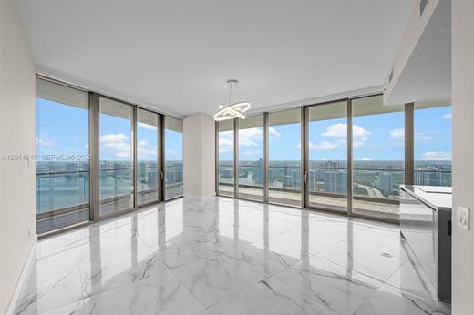 Residential complexes in Sunny Isles Beach, Miami-Dade