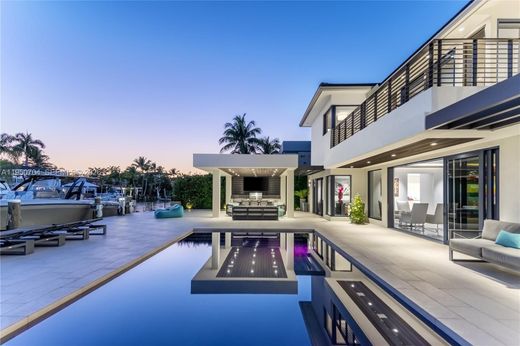 Villa in North Miami, Miami-Dade