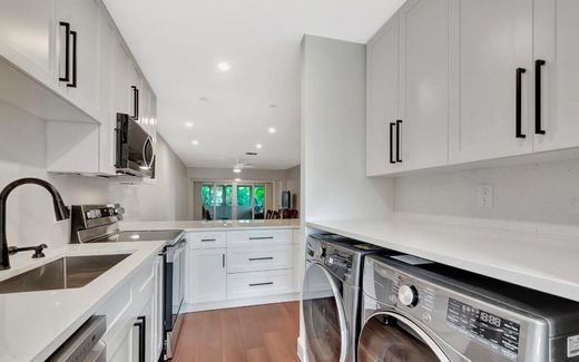 Residential complexes in Delray Beach, Palm Beach