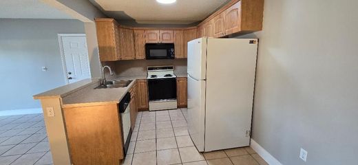 Жилой комплекс, Pembroke Pines, Broward County