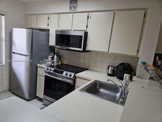 Komplex apartman Pompano Beach, Broward County