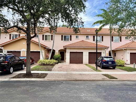 Townhouse in Tamarac, Broward County