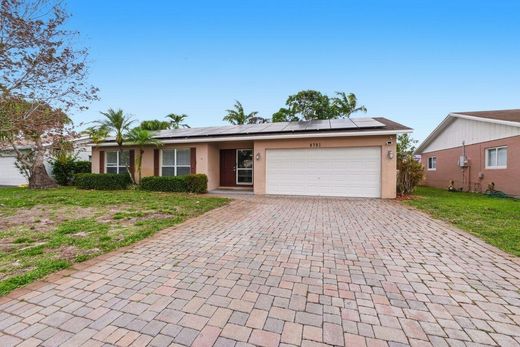 Villa in Coral Springs, Broward County