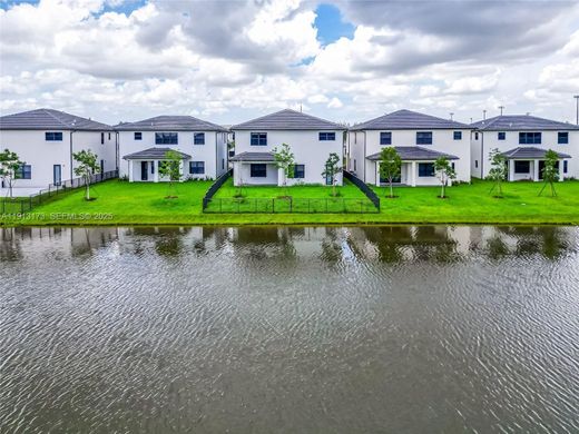 Villa in Miramar, Broward County