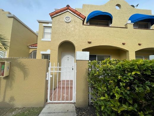 Townhouse in Miami, Miami-Dade