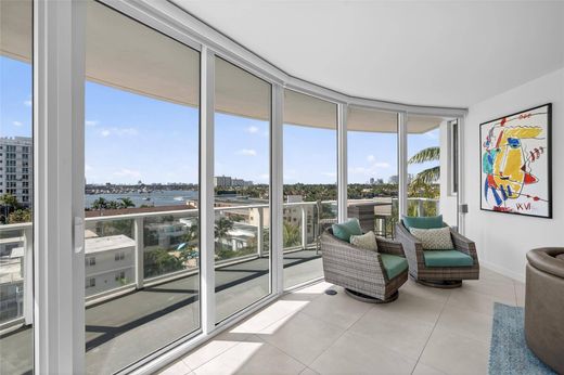 Residential complexes in Fort Lauderdale, Broward County