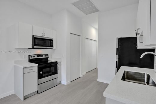 Complesso residenziale a Miami, Miami-Dade County