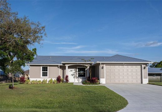 Villa in Okeechobee, Okeechobee County