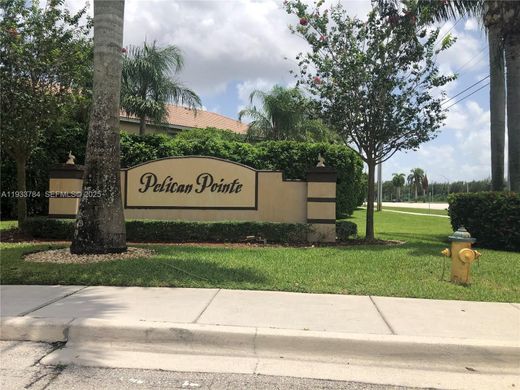 Αστικό ακίνητο σε Pembroke Pines, Broward County