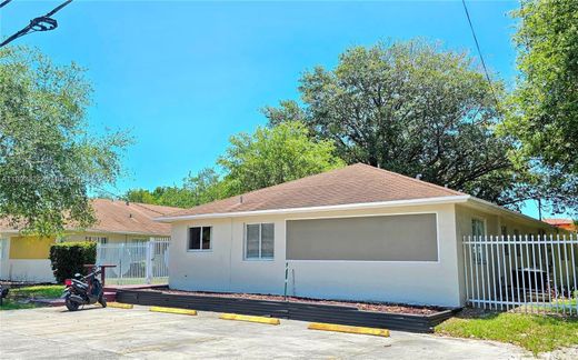 Townhouse - North Miami Beach, Miami-Dade County