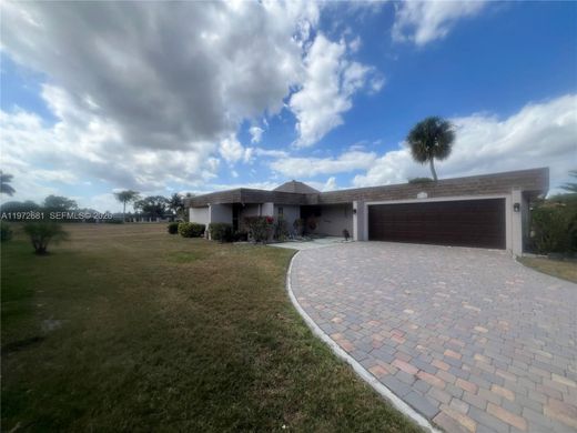 Villa in Tamarac, Broward County