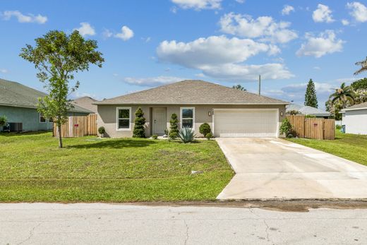 Villa in Port Saint Lucie, Saint Lucie County