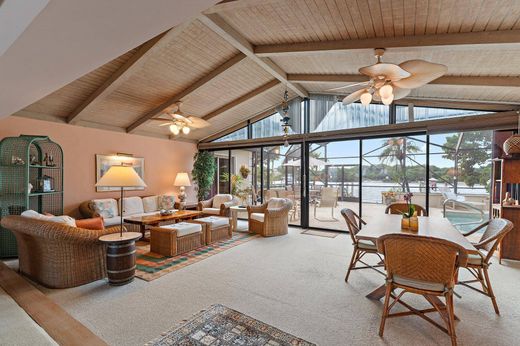 Villa in Town of Jupiter Inlet Colony, Palm Beach