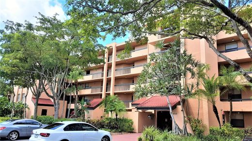 Residential complexes in Delray Beach, Palm Beach