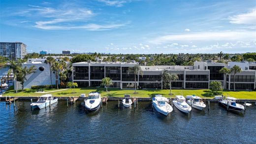 Residential complexes in Pompano Beach, Broward County