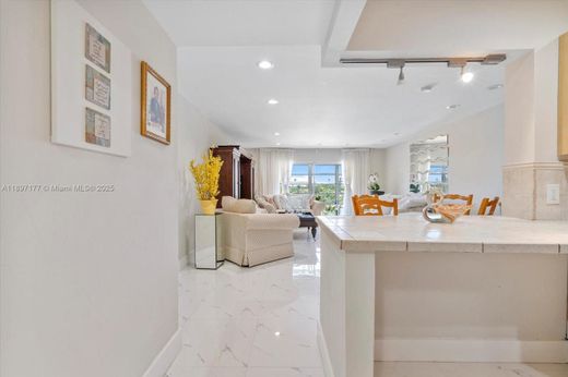 Kamienica w Miami, Miami-Dade County