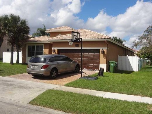 Villa in Pembroke Pines, Broward County