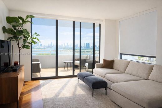 Residential complexes in Miami Beach, Miami-Dade