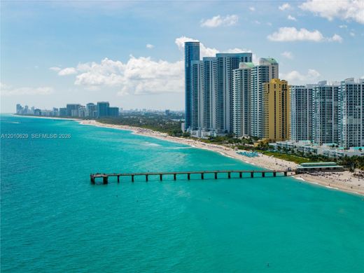 Residential complexes in Sunny Isles Beach, Miami-Dade