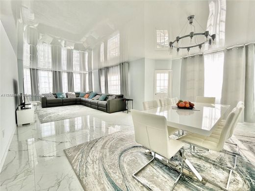 Kamienica w Hallandale Beach, Broward County