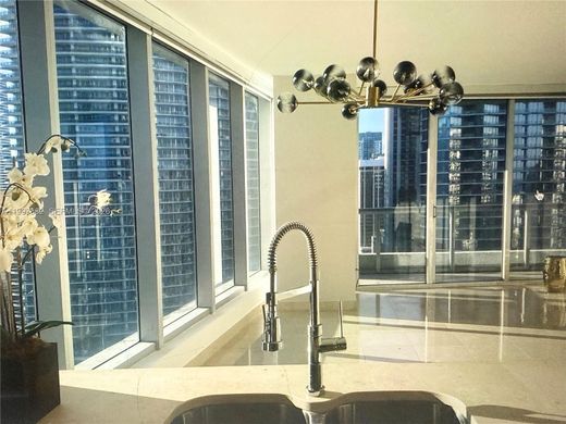 Komplex apartman Miami, Miami-Dade County