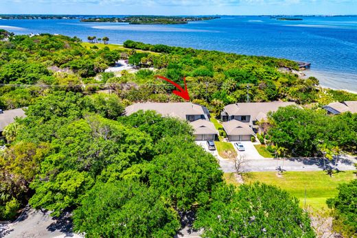 Residential complexes in Stuart, Martin County