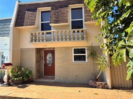 Dom miejski w North Miami, Miami-Dade County