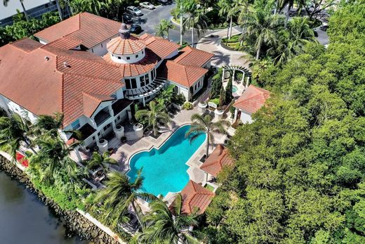 Residential complexes in Boynton Beach, Palm Beach