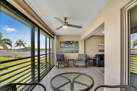 Residential complexes in Jupiter, Palm Beach