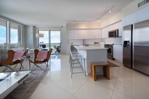 Complexos residenciais - Hallandale Beach, Broward County